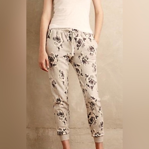 Women’s Anthropologie floral joggers - Picture 1 of 5